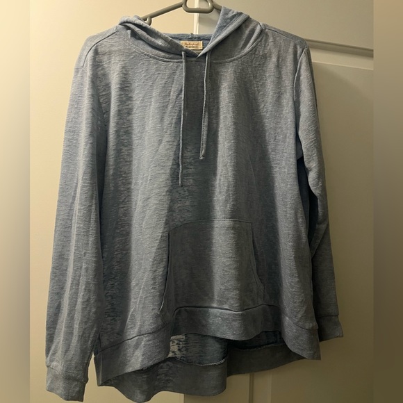 Size medium, Color baby blue - Picture 1 of 1